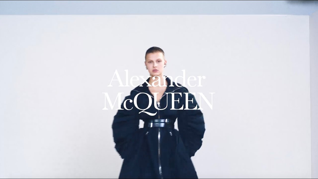 Alexander McQueen Pre-Autumn/Winter 2021 Collection thumnail