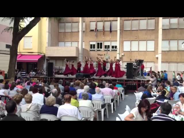 Vídeo relacionado con DEANKEJI 2 Piezas Abanico para Novia con Borla, Blanco y Negro Plegable Abanico, Abanicos Elegantes con Colgante, para Bailes, Fiestas, Seminarios, Bodas