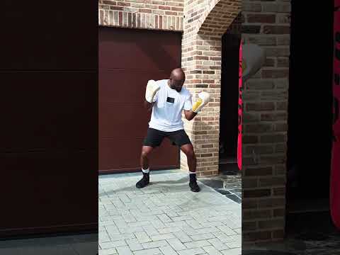 Peekaboo boxing style #community  #shortsfeed #martialarts