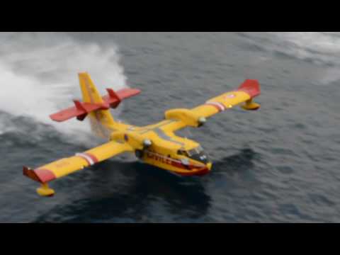 Canadian Water Bombers At Work