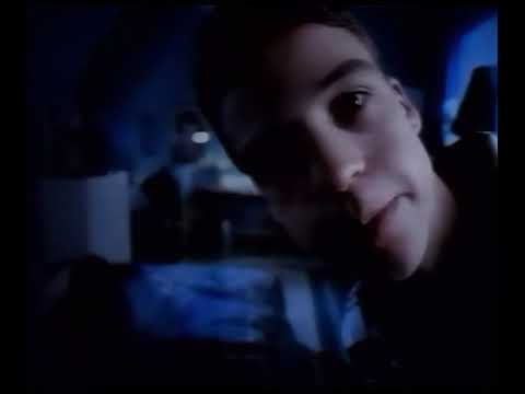 "She's pancake." ITV (HTV Wales) adverts, 25th December 1991