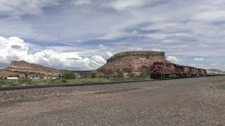 preview picture of video 'Three-mile long train in Arizona'