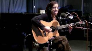 Ani DiFranco Performs &quot;November 4th, 2008&quot; Live on Soundcheck
