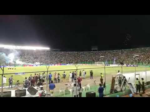 "Recibimiento LOS DE SIEMPRE Clásico 185" Barra: Los de Siempre &bull; Club: Oriente Petrolero