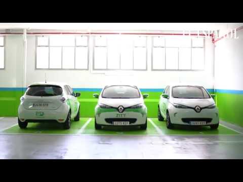 Así trabajan los ‘duendes’ que recargan los coches de Zity