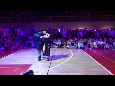 GASTON TORELLI & MOIRA CASTELLANO - Zamba por vos - Raly Barrionuevo