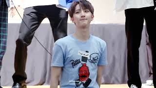 180921 여의도 영풍문고 사인회 스케이트보드 후이 직캠 Fancam Pentagon HUI Skateboard