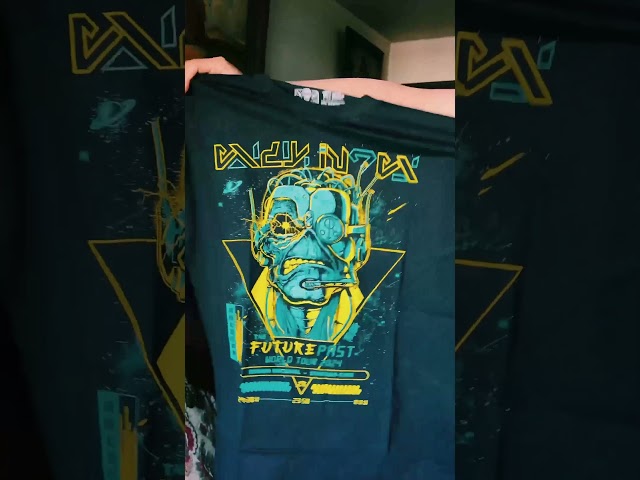 Vídeo relacionado con Grupo Erik Poster Iron Maiden, 2 Posters para pared : Laminas decorativas, Iron Maiden Merchandising : Posters decorativos (38x52 cm)