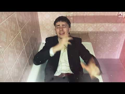 XBSCVRITY - powerless (Official Video)