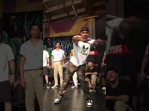 Showcase Creesto during WavesWithin Event with Wavegang