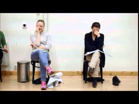 "Kvinnor över 40 vad ska man med dem till" - Repetitionsbilder