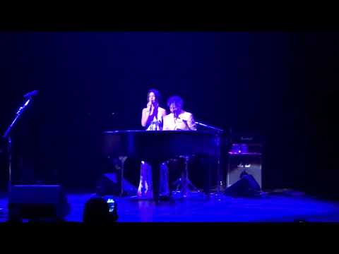 Ángela Aguilar & Fito Páez.