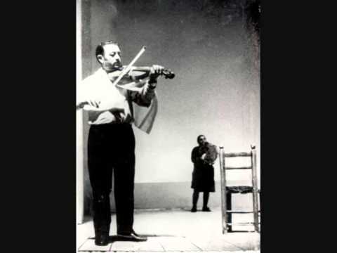 Italian Folk Music- Pizzica Indiavolata- Luigi Stifani