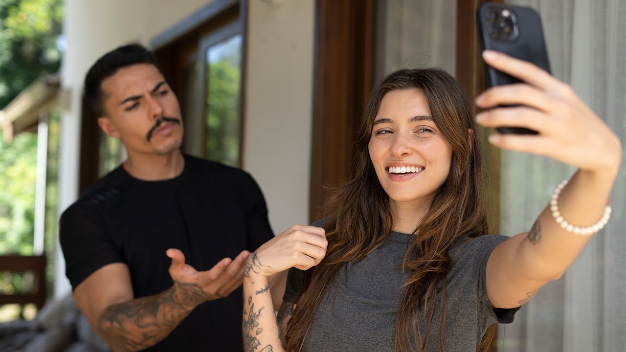 ELA JÁ ESQUECEU DE VOCÊ, VOCÊ AINDA PENSA NELA