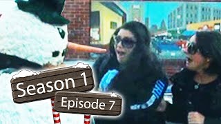 Funny Kiss the Fake snowman Prank