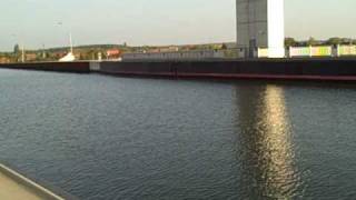 preview picture of video 'Magdeburg Water Bridge'