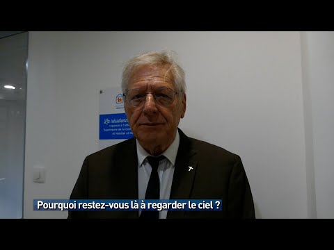 Pourquoi restez-vous là à regarder le ciel ?