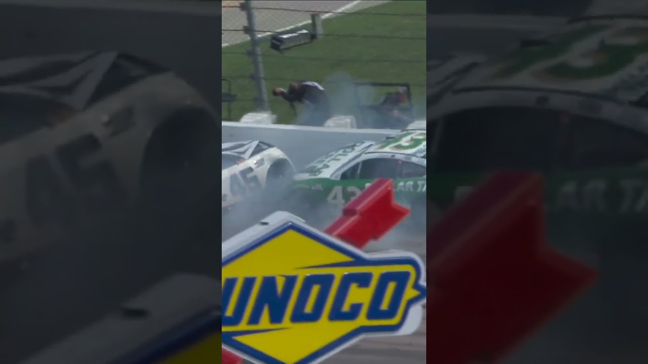 Tyler Reddick slips up in Iowa
