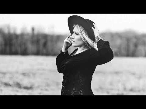 Moxura feat. Sergio - Turn The Tide