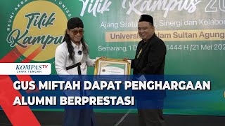 Download lagu Gus Miftah Dapat Penghargaan Alumni Berprestasi mp3 Download lagu Gus Miftah Dapat Penghargaan Alumni Berprestasi mp3