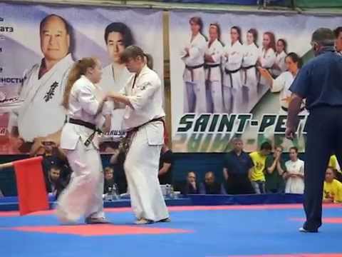 Kyokushin Karate. Semi-final over 65 kg. Scherbakova - Grebenschikova / Чемпионат России по каратэ