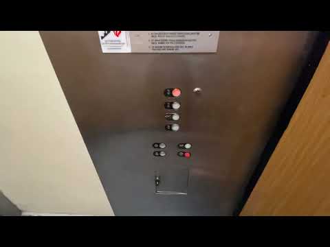 Westinghouse MPH RT Hydraulic Service Elevator @ Hartwell Building - Pittsburgh, PA