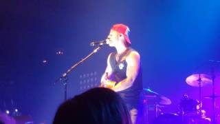 Kip Moore Drive Me Crazy/Up All Night1/28 acoustic