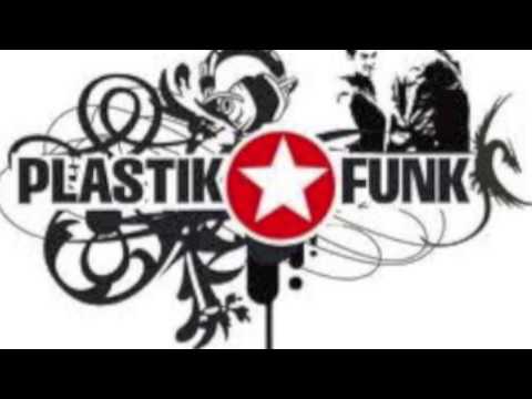 Schoolboy Q vs Tjumao & Plastik Funk - "Hands on the WHO" (E.S.O. Bootleg)