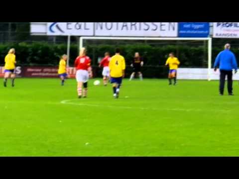 20-9-2011: Internos MA1 - Marjola Girls MA1: 0-4 DSCN0724.MOV