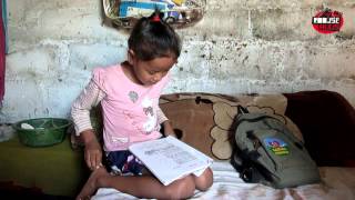 preview picture of video 'Naar school in Nepal (deel 3).mp4'