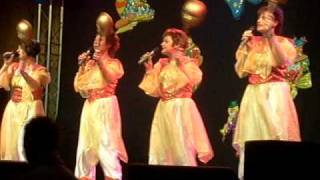 Nooit gedocht-De maskers uut de kast