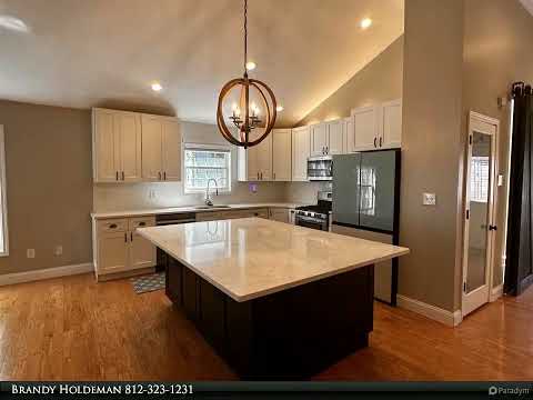 RE/MAX Realty Professionals - 4902 N Gathering Court