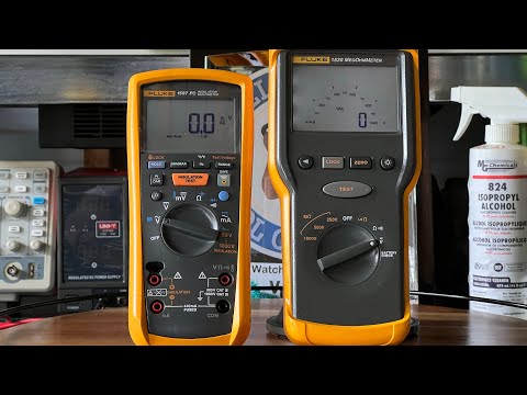 FLUKE 1587 FC Insulation Tester  vs. FLUKE 1520 Megohmmeter (Comparison)