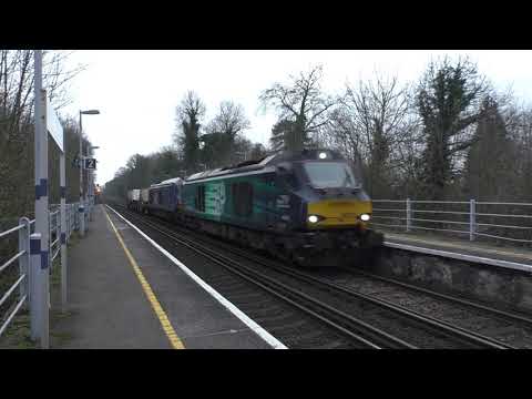 (HD) DRS 68017 & plain blue 68028 pass Shoreham working 6M95 - April 2018.