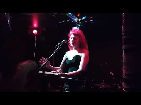 Human Toys "Love Honor And Obey " - Le QG Oberkampf Paris le 11/07/2023