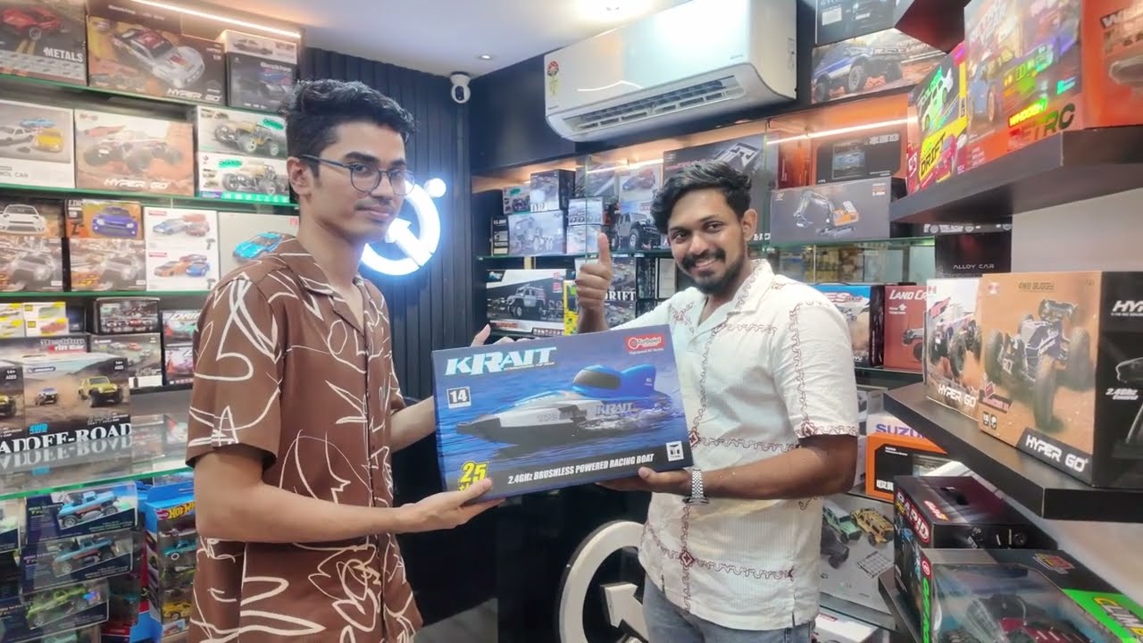 YOUCLIQ Offline Store Kochi