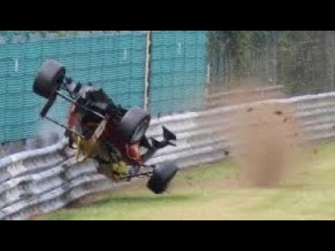 Crashes on the kemmel straight (Spa Francorchamps)