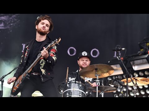 Video thumbnail for Little Monster (Live from Reading Festival 2015)