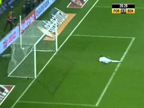 Porto 5 vs Benfica 0 - Falcao 3 - 0 [07-NOV-2010]
