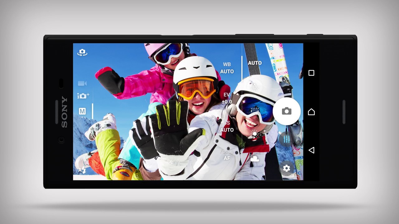 Sony Xperia XZ1 Compact 4/32Gb Silver (G8441) video preview