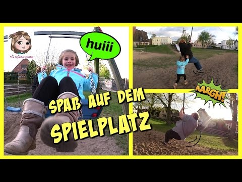 AUF DEM SPIELPLATZ - Mit Mama und Papa auf der Seilbahn und einer fällt runter