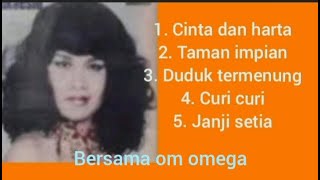 Download lagu Cinta dan harta Elvy dan 4 lagu pengiring bersama om omega. mp3