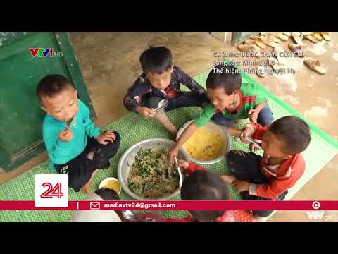 , title : 'Bữa ăn mì tôm chan mèn mén của học trò vùng cao | VTV24'