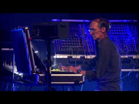 UDO HANTEN @B-WAVE Festival 2014 · the loop ·