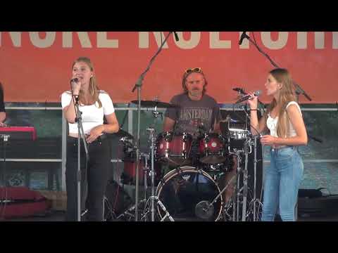 Docela kapela - Eye Of The Tiger