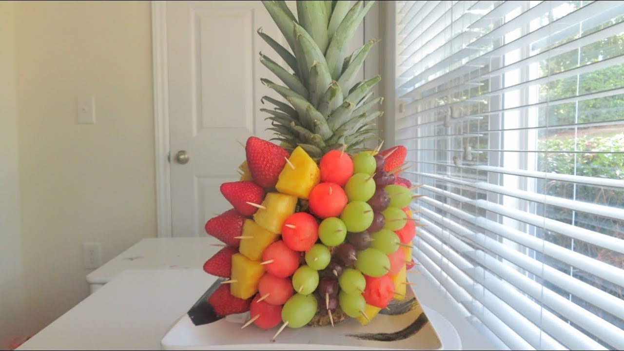 Arreglo Frutal: Centro de Mesa con Piña 🍍🍉🍓🍇