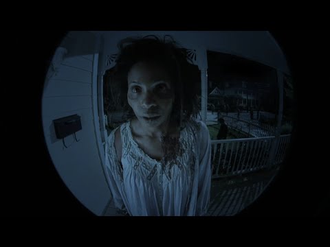 TWD S1E1 - Rick Gets A Glimpse At Morgan's Wife