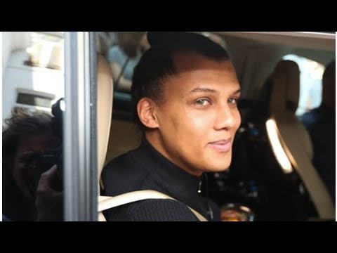download lagu mp3 mp4 Stromae Mort, download lagu Stromae Mort gratis, unduh video klip Stromae Mort
