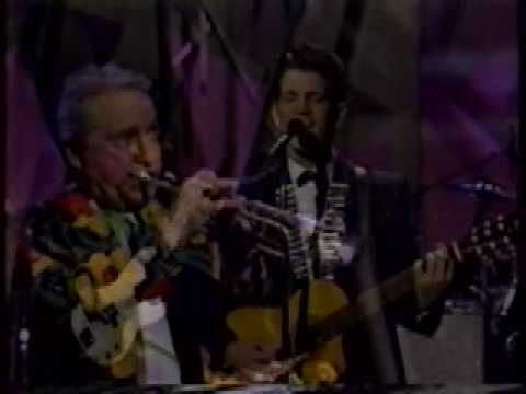 Chris Isaak performing Blue Spanish Sky