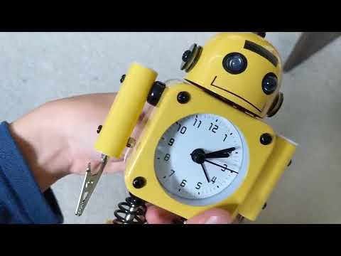Unboxing Betus Yellow Robot Alarm Clock
